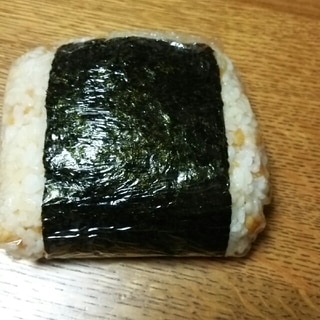 鰻のたれで天かすおにぎり